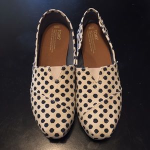 Toms